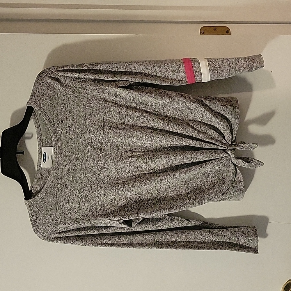 Old navy long sleeve top, size L/10-12 girls
